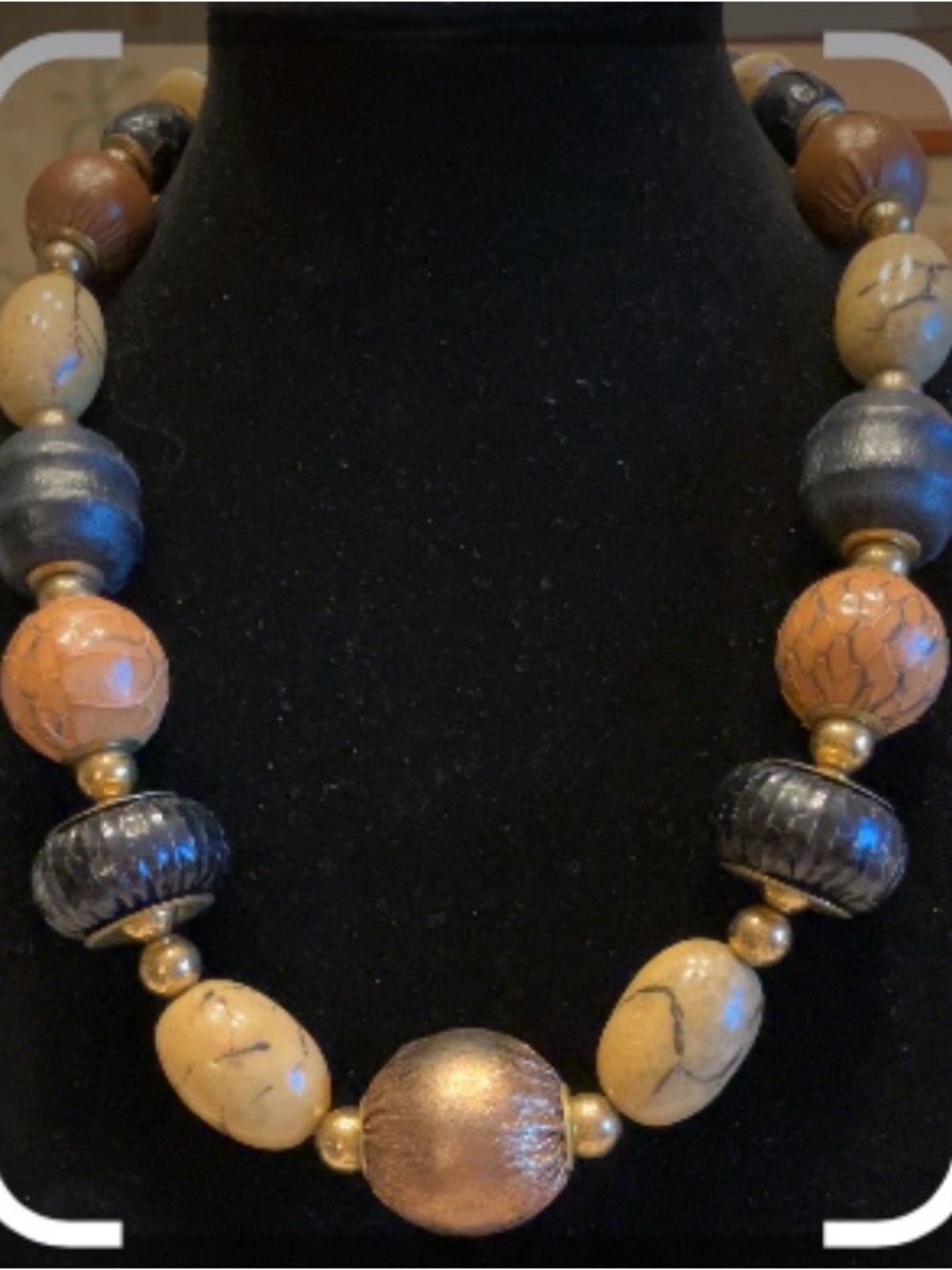 STUNNING STATEMENT NECKLACE CERAMIC, WOOD AND COVERED BEADS